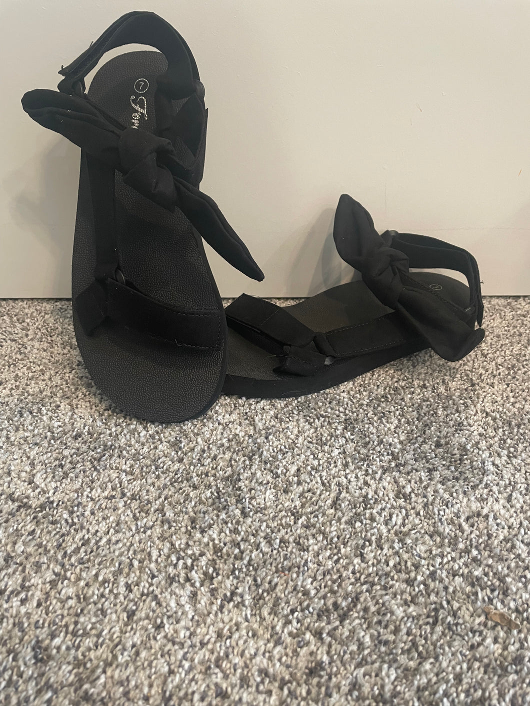 Bow Sandal