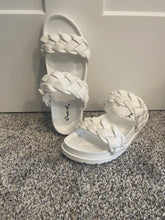 Load image into Gallery viewer, Albina Sandal
